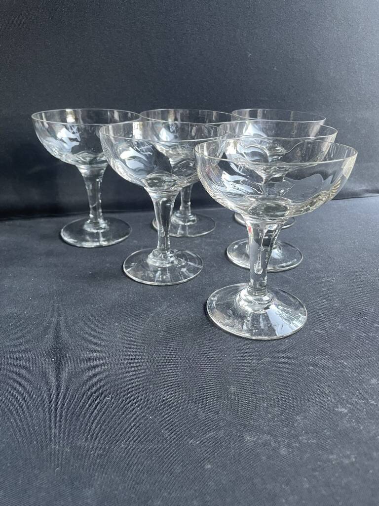 6 old champagne glasses – Blown glass