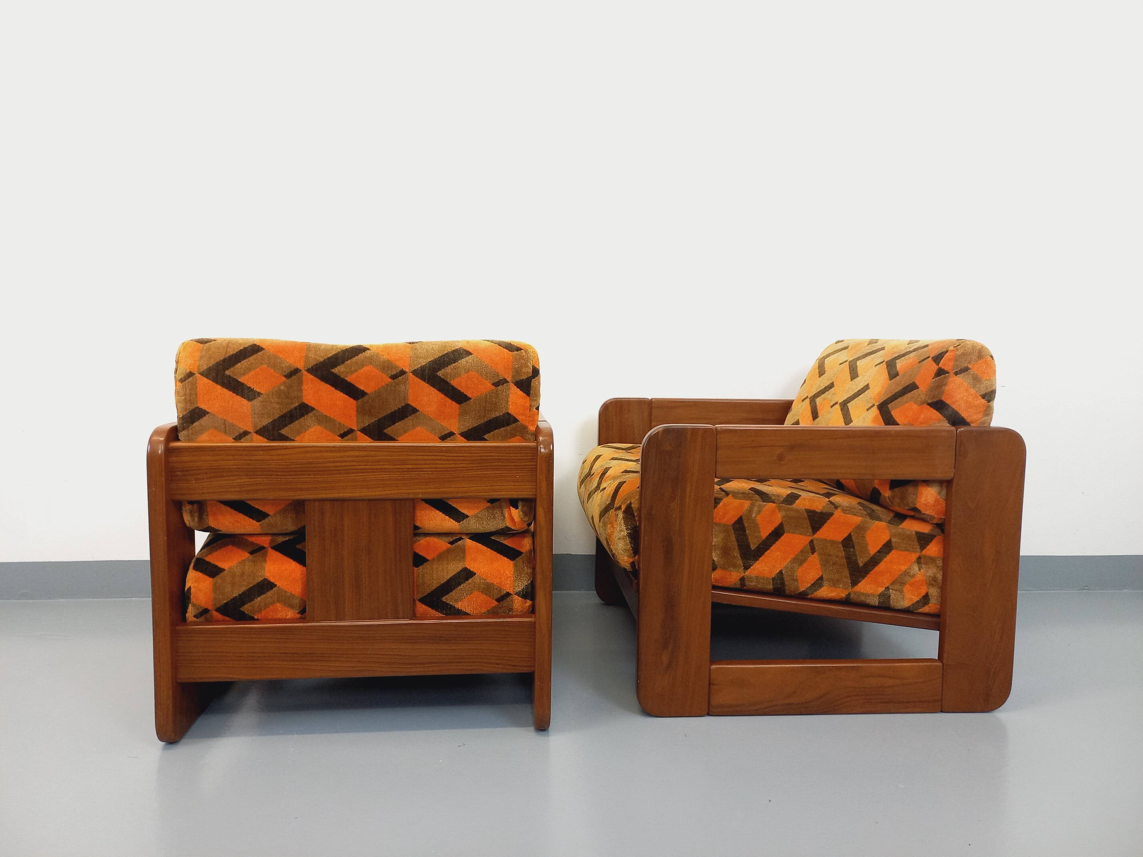 Pair of vintage walnut and velvet fabric sleigh armchairs from the 70s