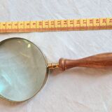 Loupé old wood and brass