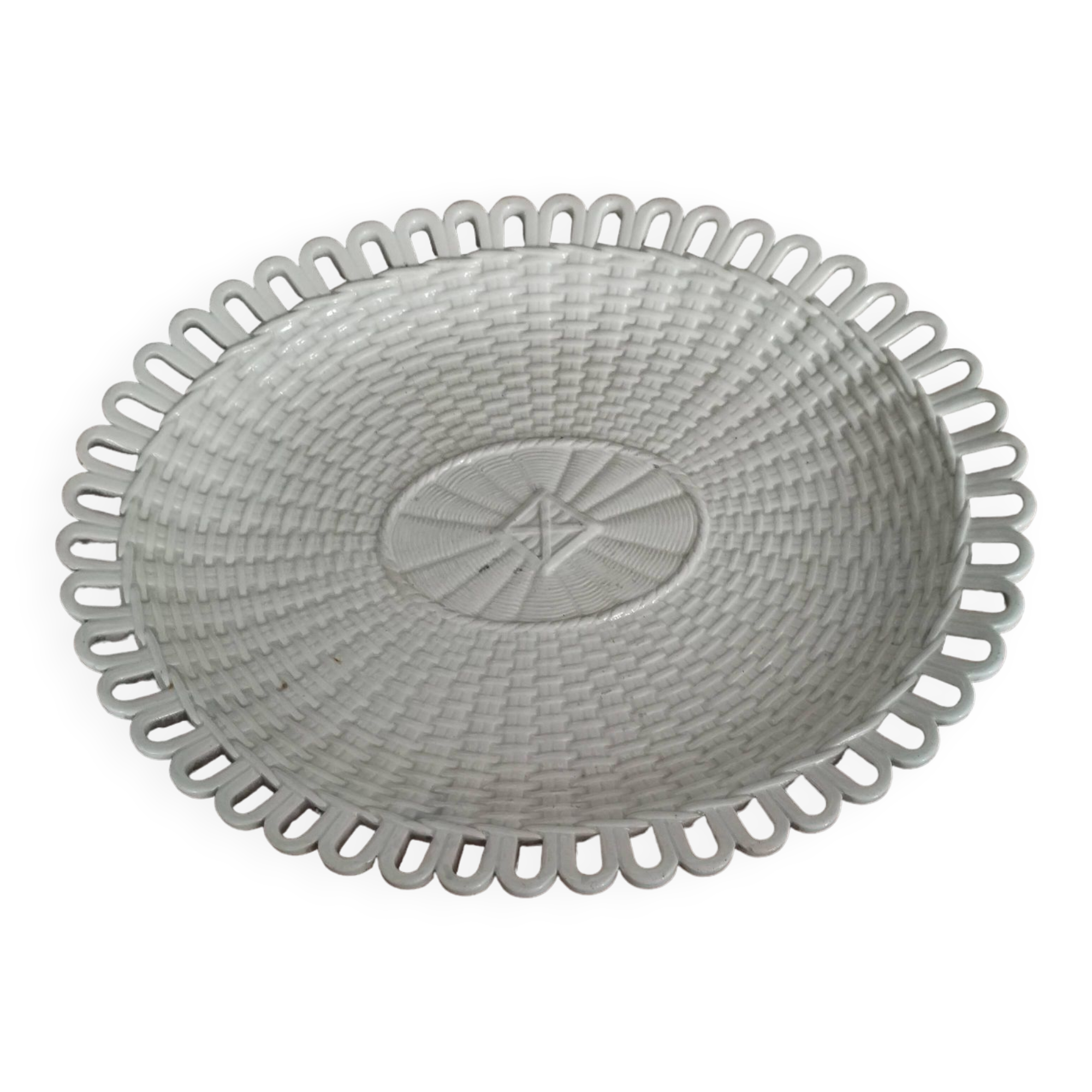 White festoon dish Wedgwood 19th