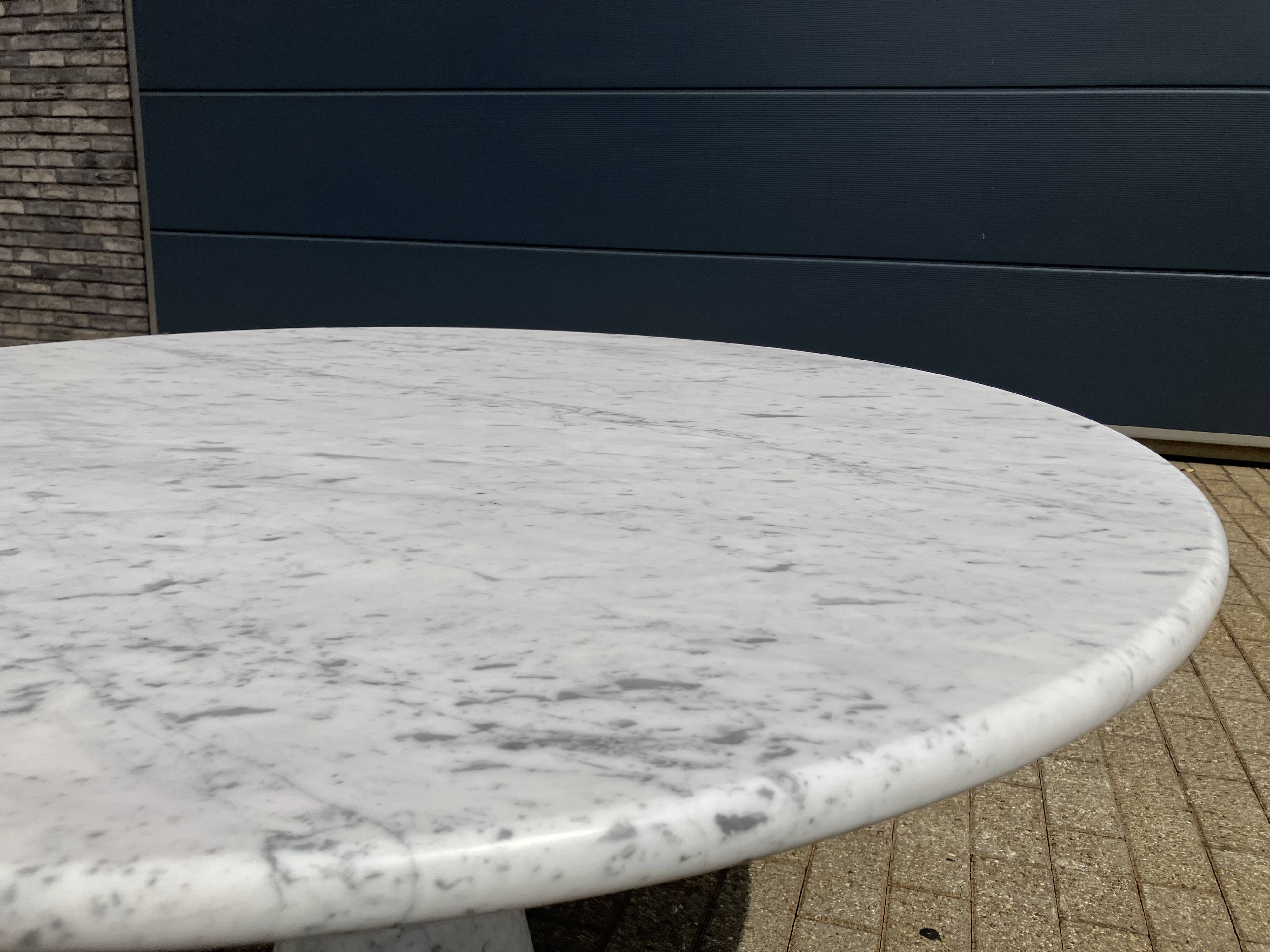 Angelo Mangiarotti M1 eettafel Skipper Carrara marmer 130cm