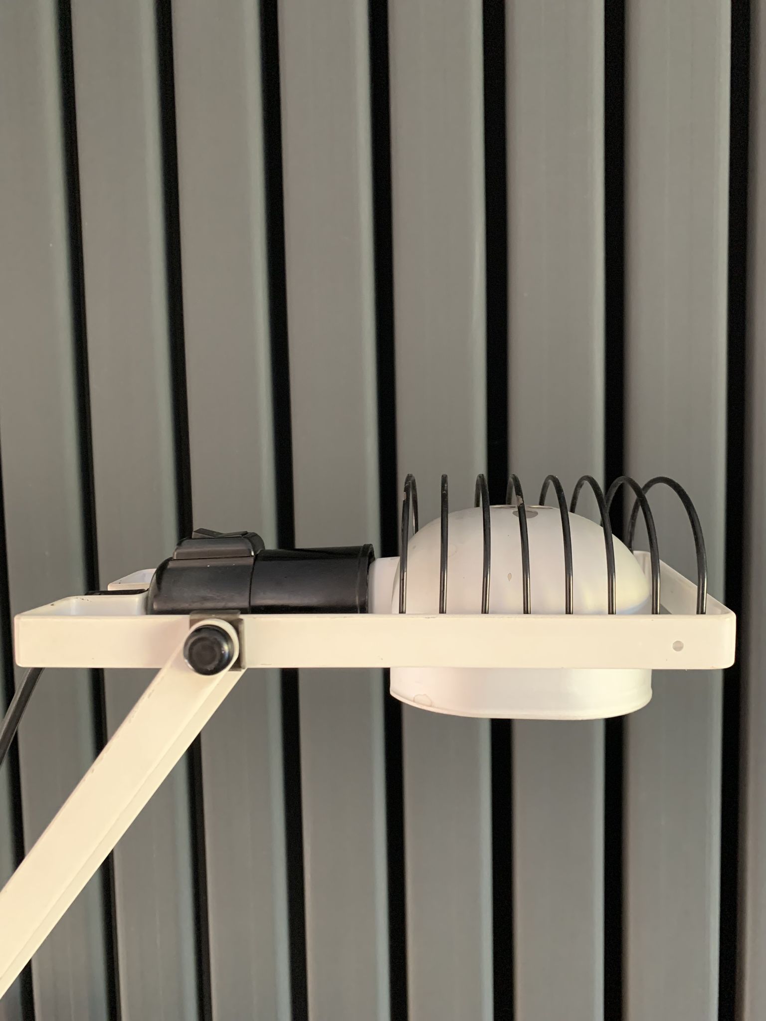 Lamp model "Sintesi" of tavolo by Ernesto Gismondi for Artemide / Italy 70s / white model