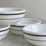 4 ramekins in white opaline, rounded shape, clean green borders