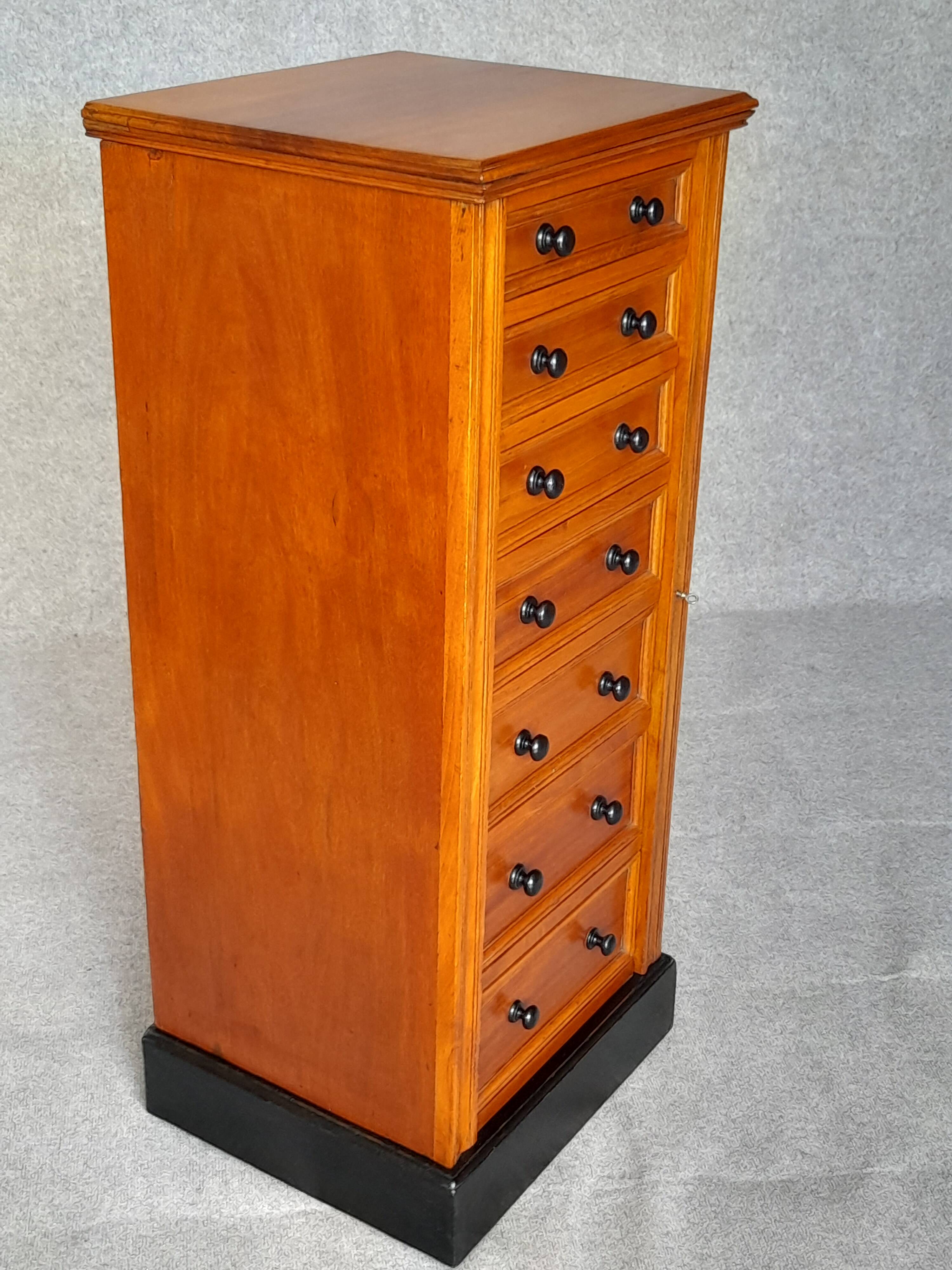 19th-century chest of drawers