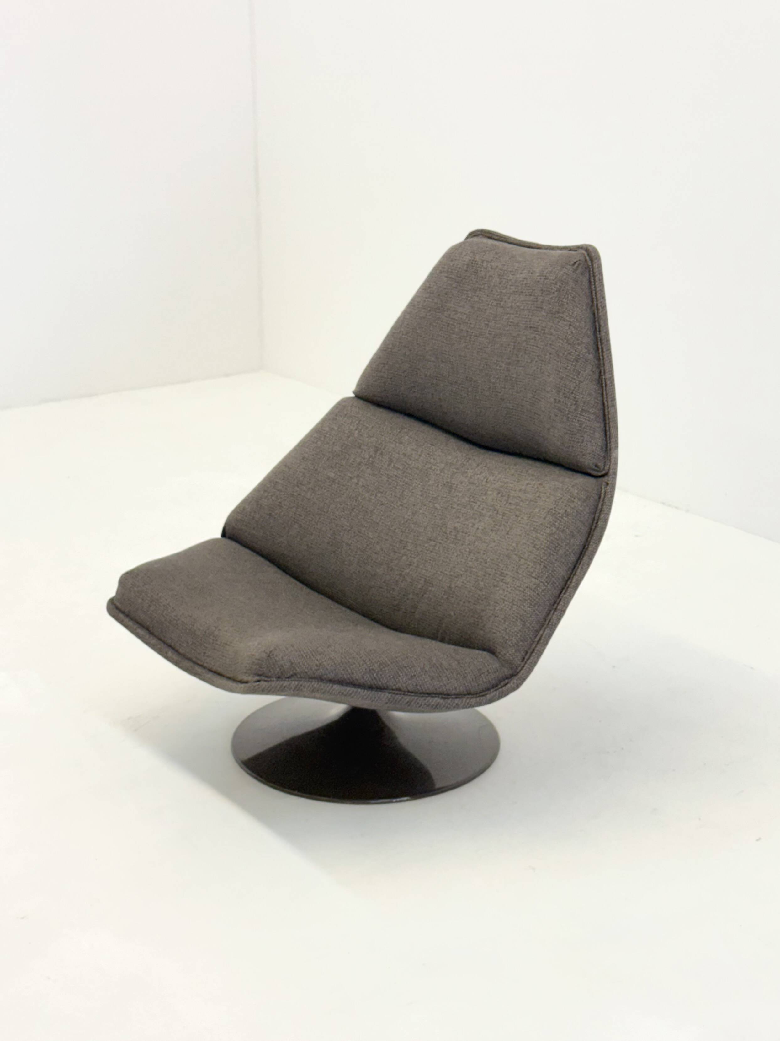 Artifort F510 armchair by Geoffrey Harcourt