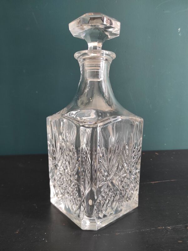 Bouteille de whisky vintage en verre taillé français, Cristal D'Arques