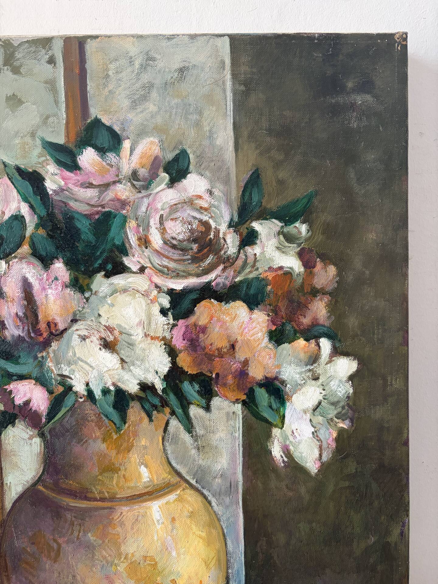 Bouquet in a gold vase, oil on canvas