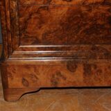 Louis Philippe period secretary in walnut veneer, 19th century.