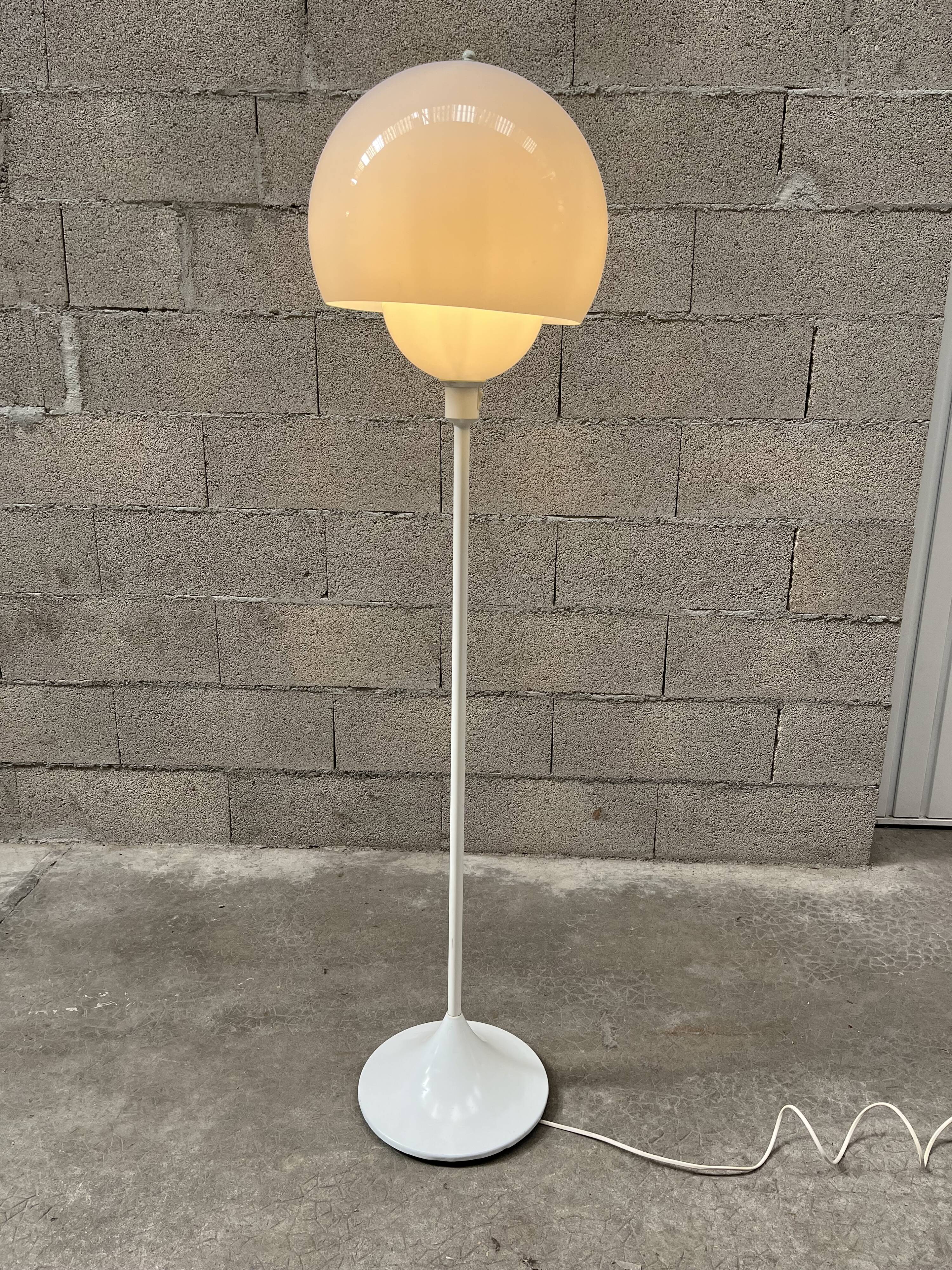 Floor lamp end of sofa design 80s