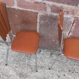 2 “Pétal” chairs from Soudévinyl