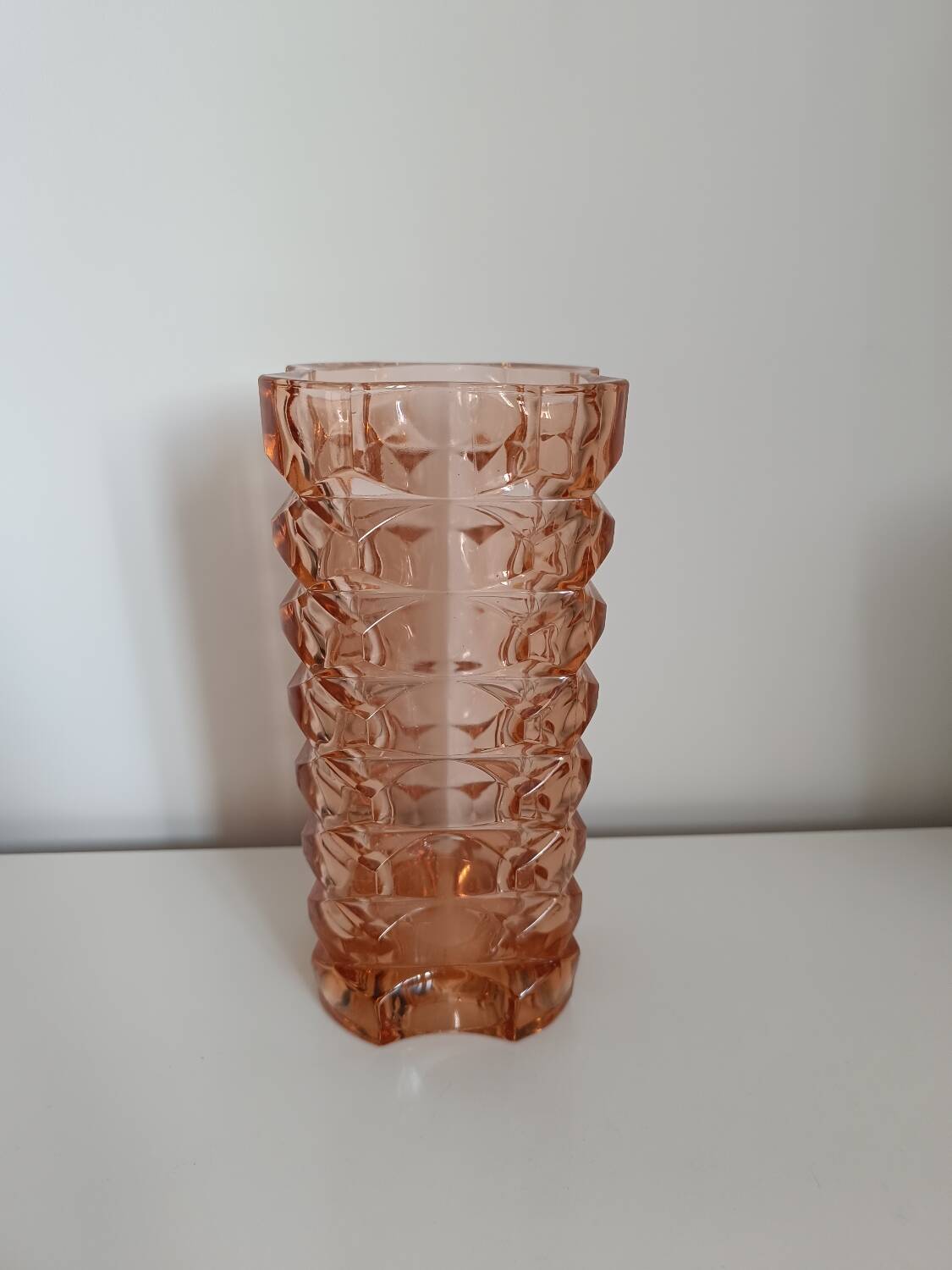 Large vintage Windsor vase