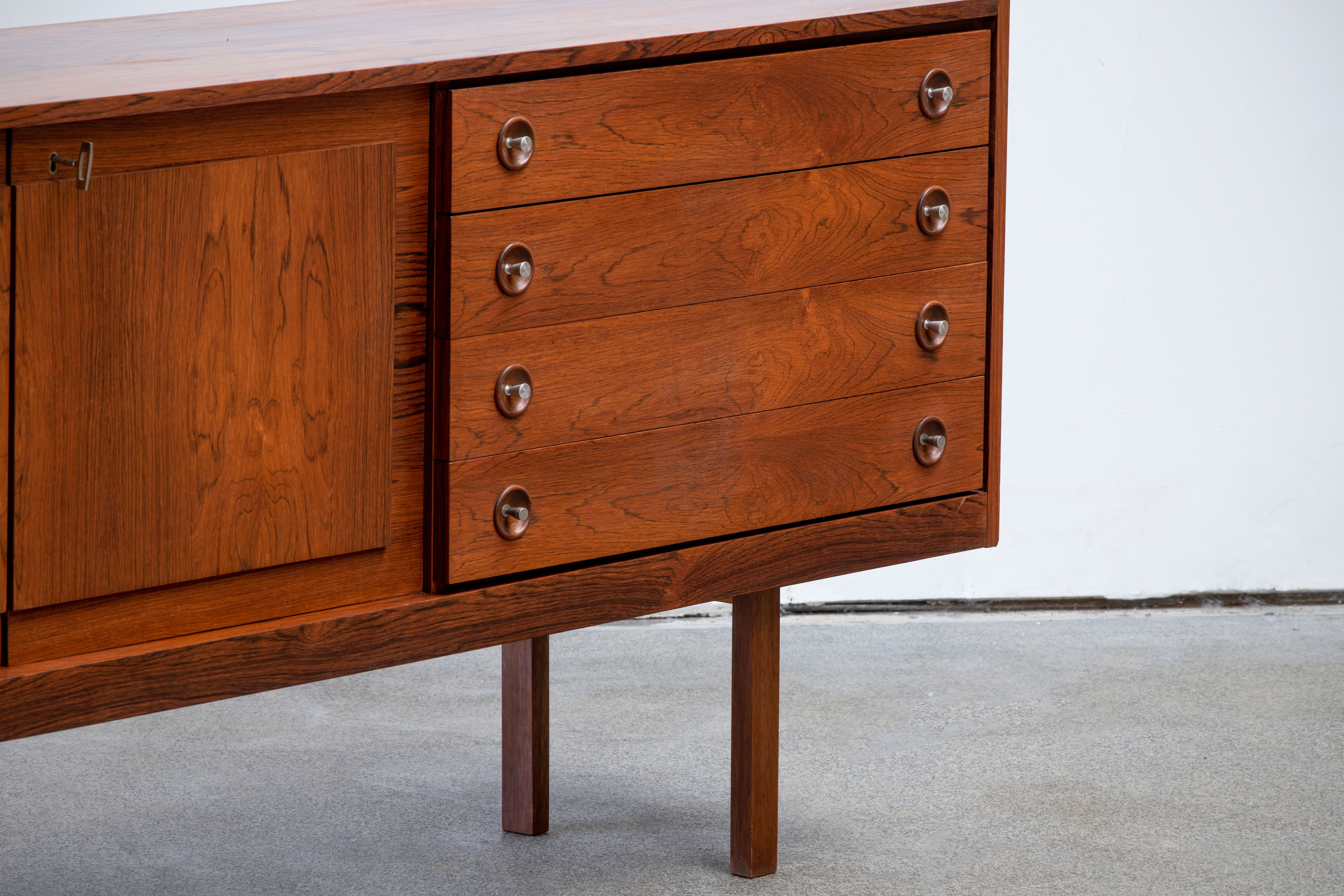 Enfilade scandinave vintage en palissandre 1960