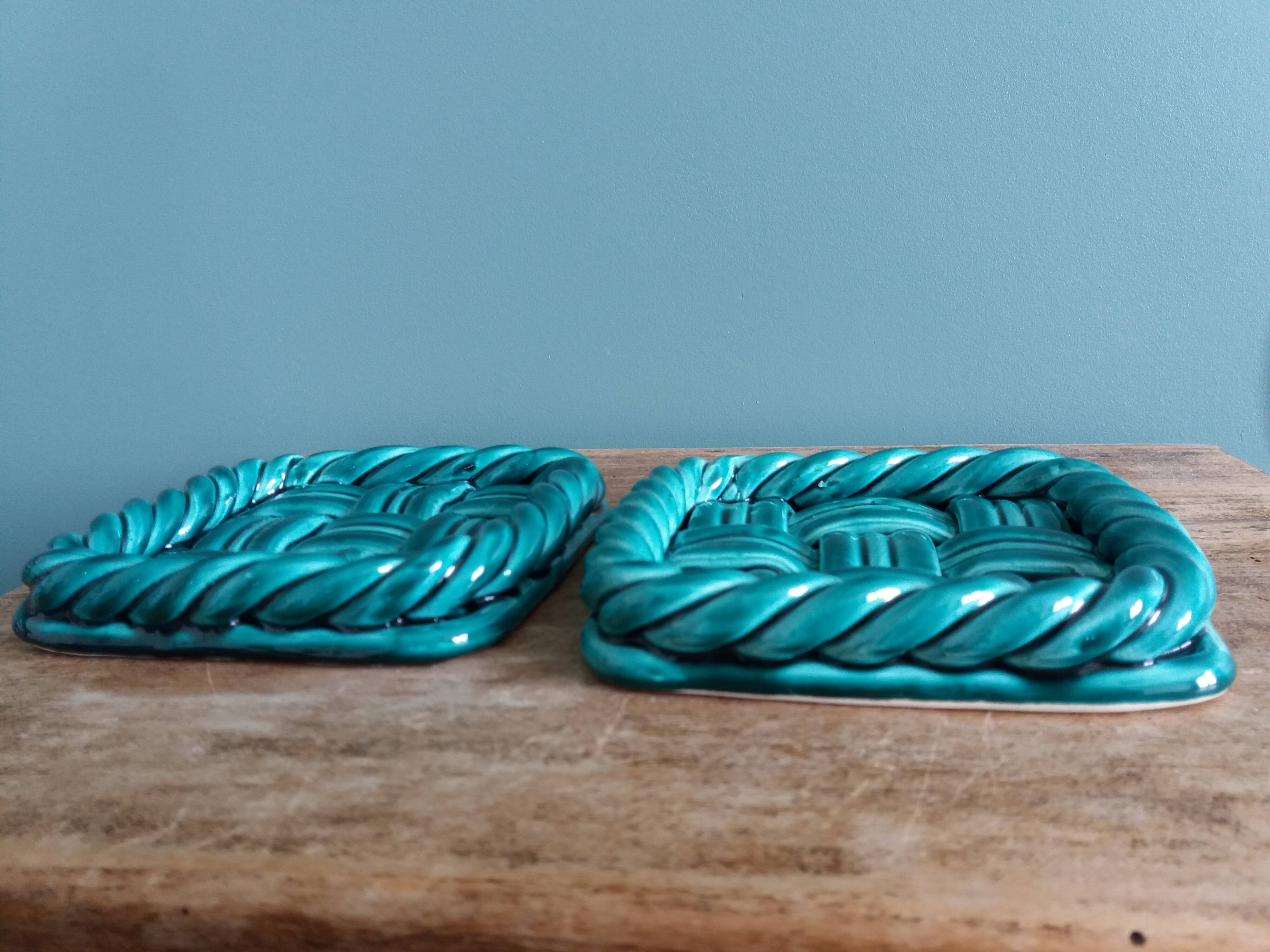 Emerald green braided slip trivet and bottle holder, knife holder