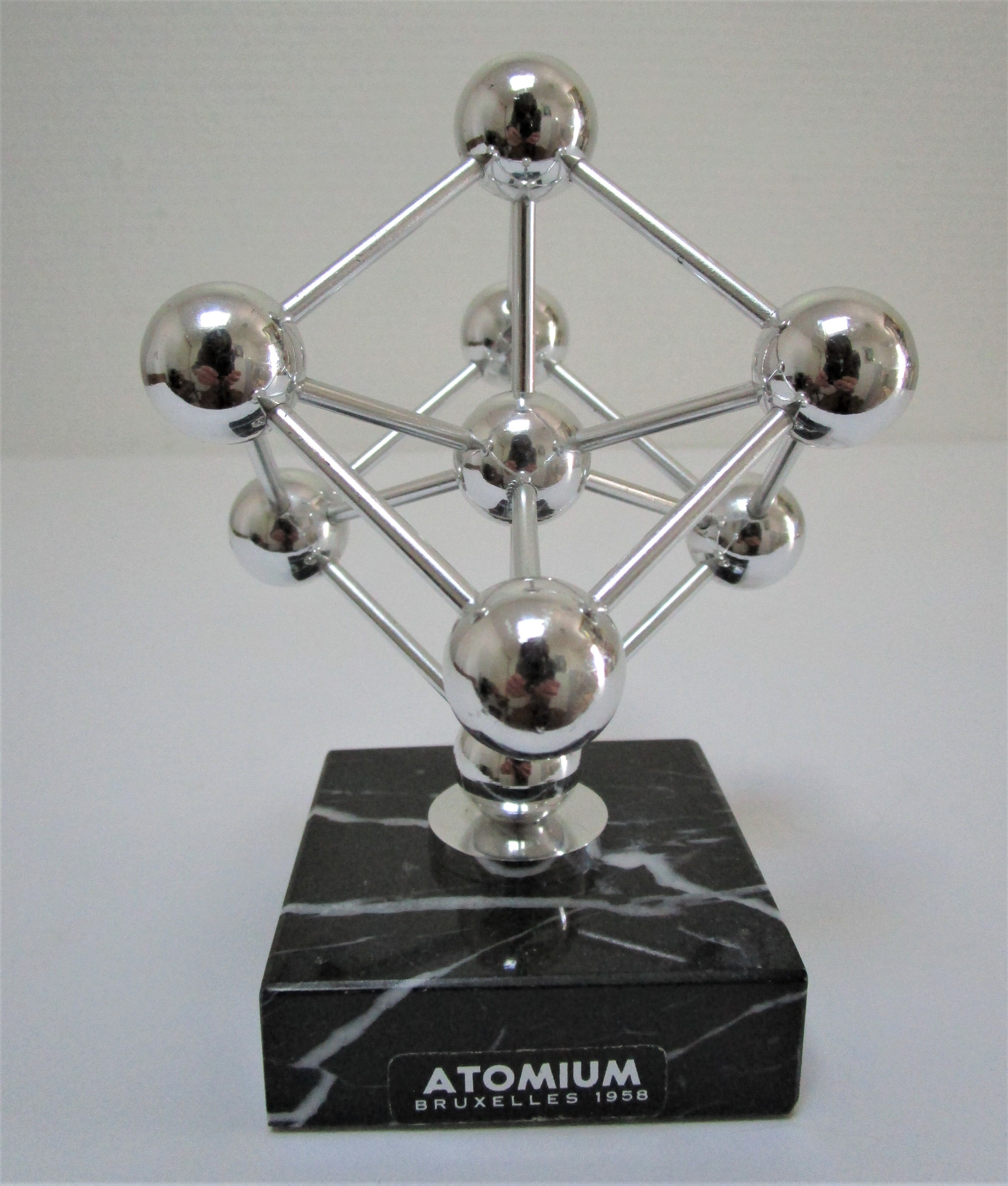 Clipboard atomium brussels metal marble vintage design