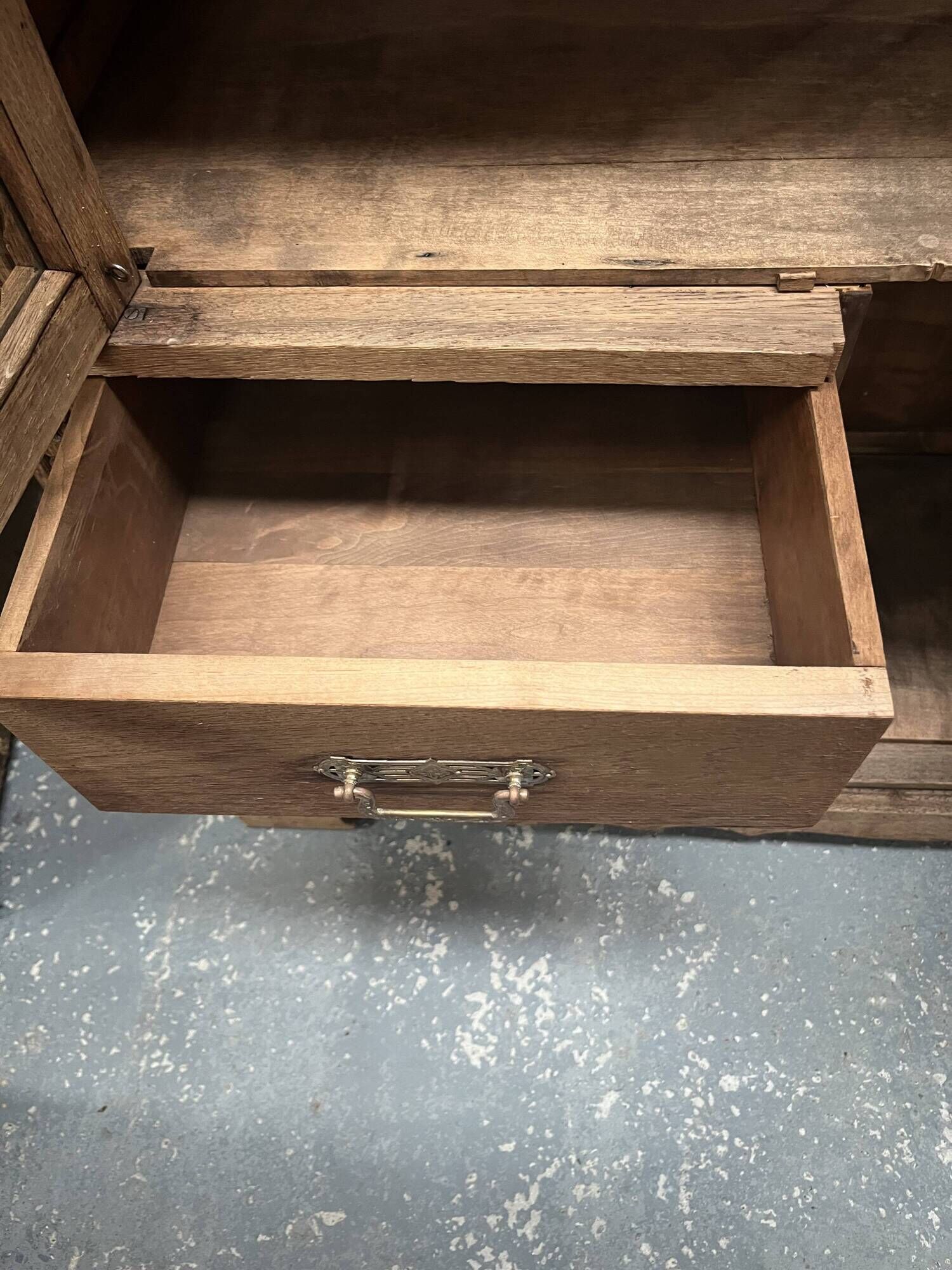 small oak display cabinet, 3 drawers