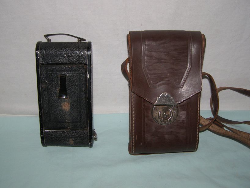 Former Luminor bellows camera (made in France) early 20th century with its leather case