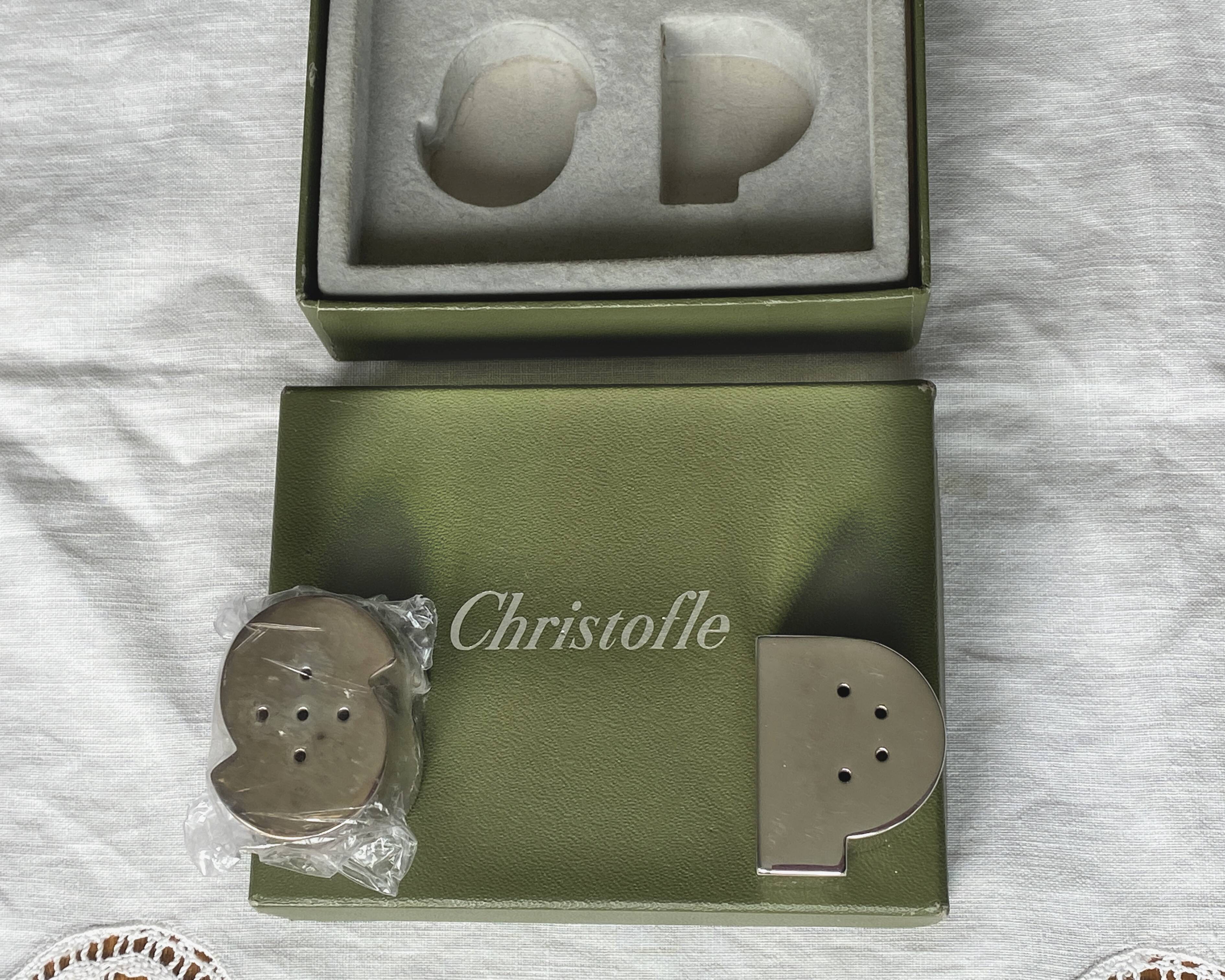 Silver-plated salt and pepper shakers by Christofle, Ludique model.