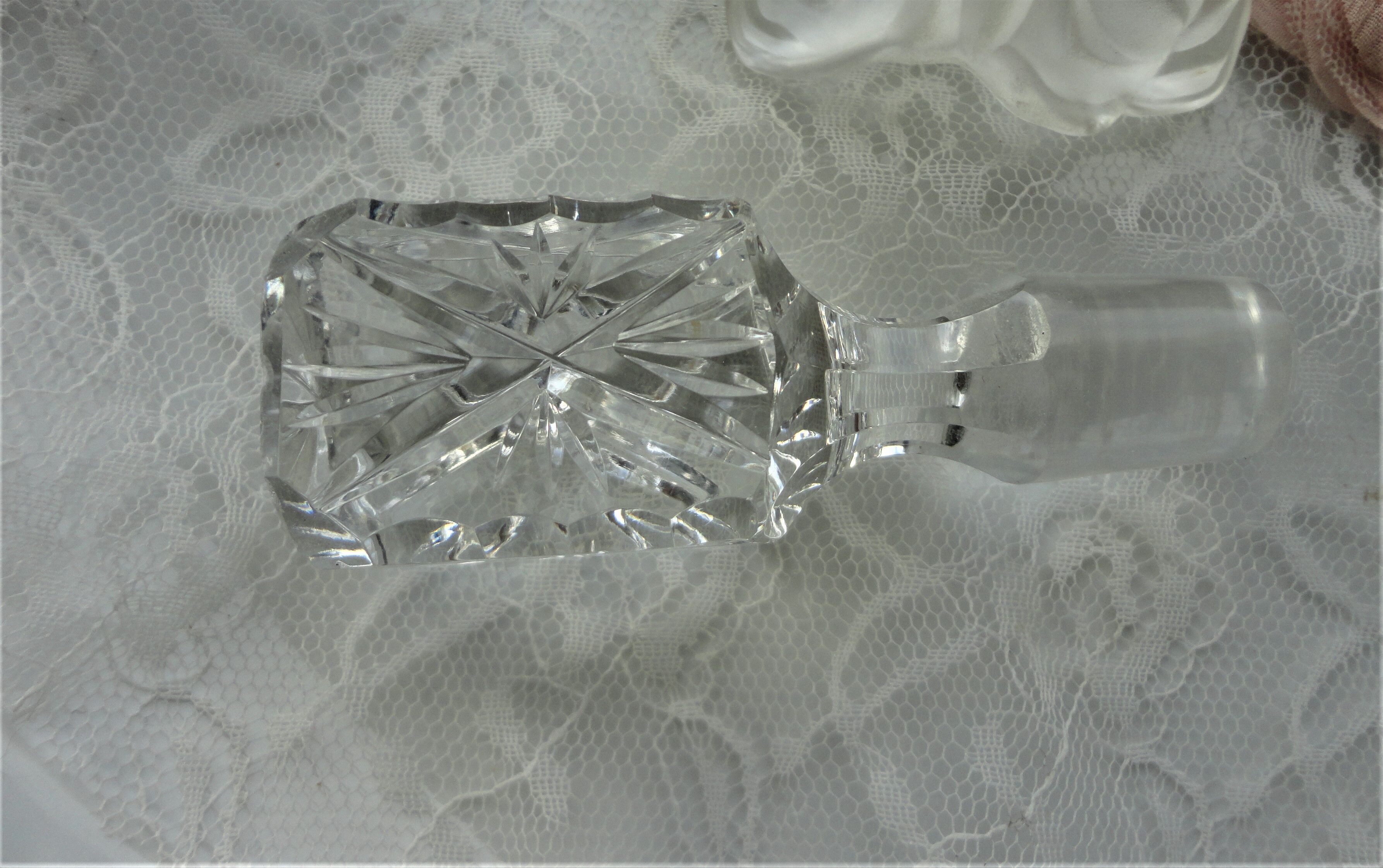 Crystal decanter
