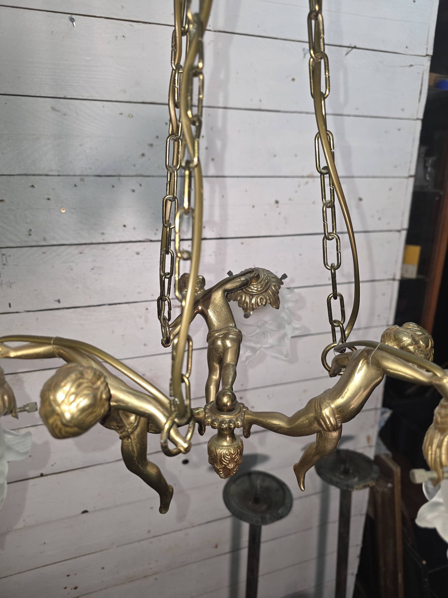 Lustre aux angelots en bronze années 70