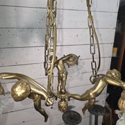 Lustre aux angelots en bronze années 70
