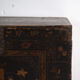 Coffre ancien peint en bois de pin – Chine, vers 1900