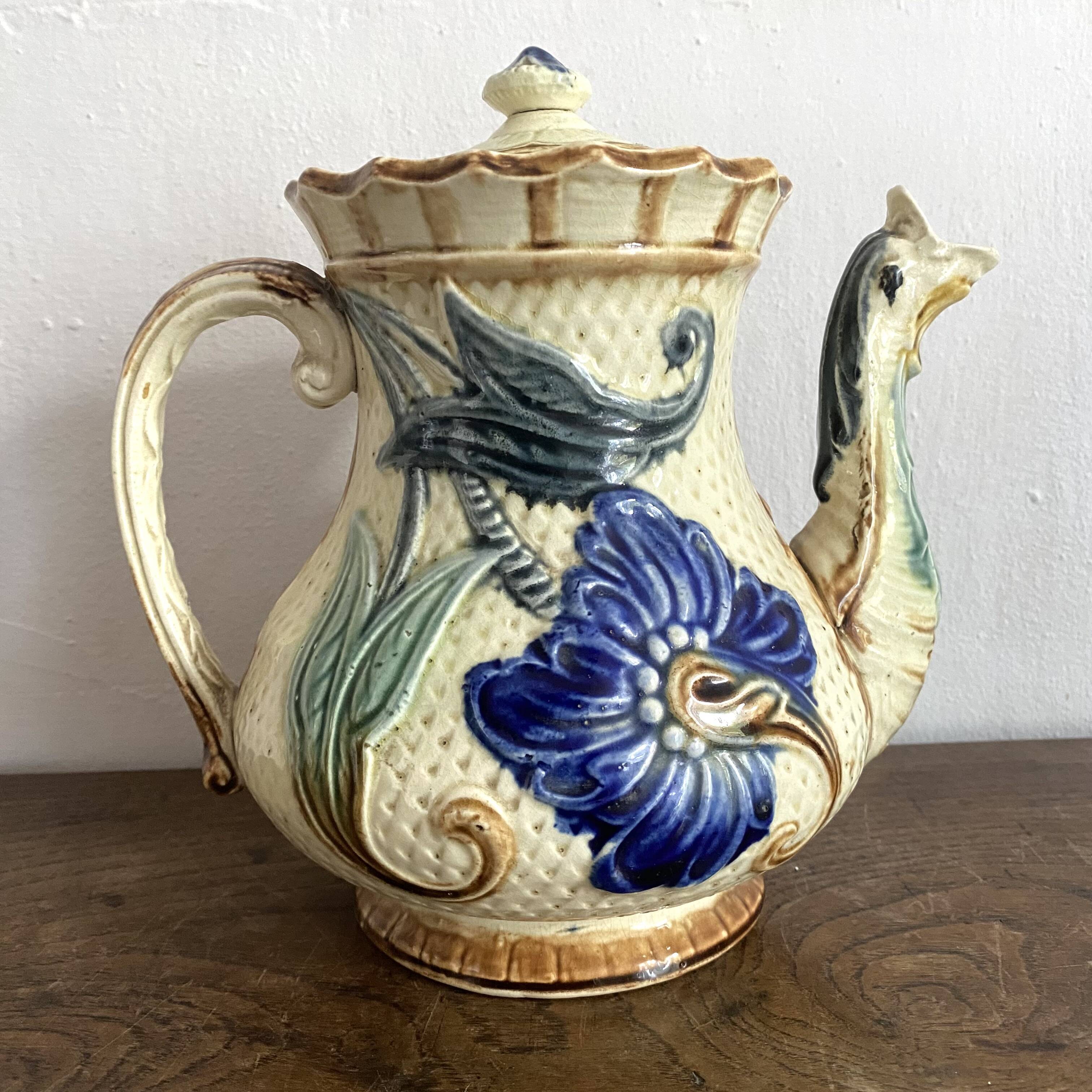 Wasmuel Belgium slip teapot