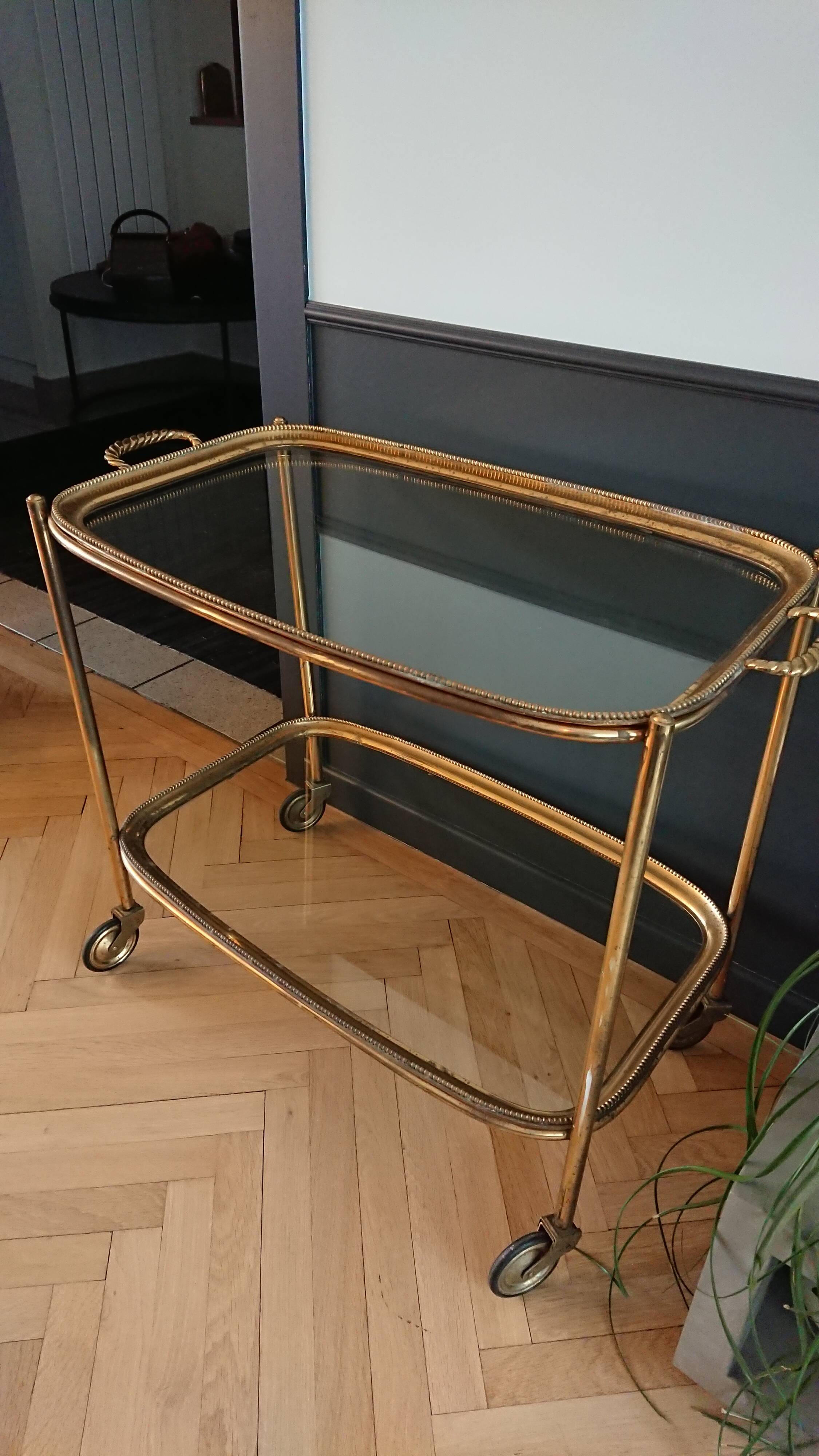 Brass dessert and glass 2 trays