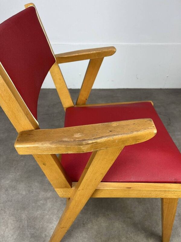 Fauteuil bridge années 50, bois et simili cuir rouge
