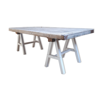 Industrial coffee table with trestles
