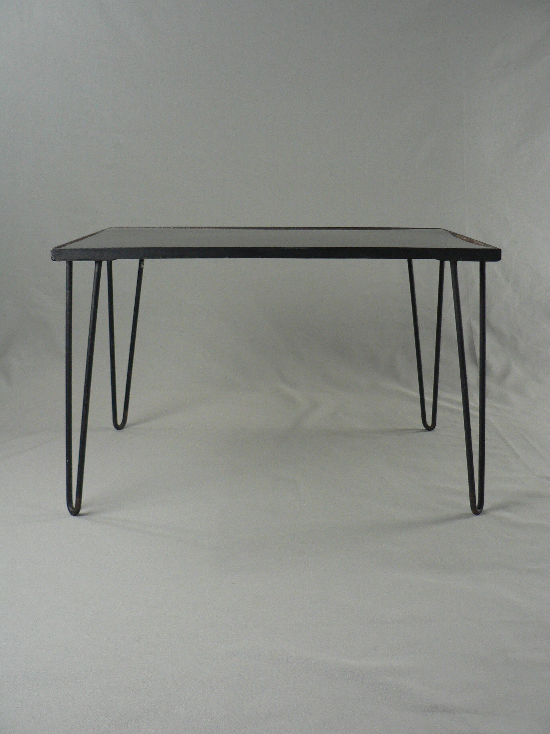 Low metal and melamine table