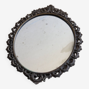 Miroir ovale en métal style baroque