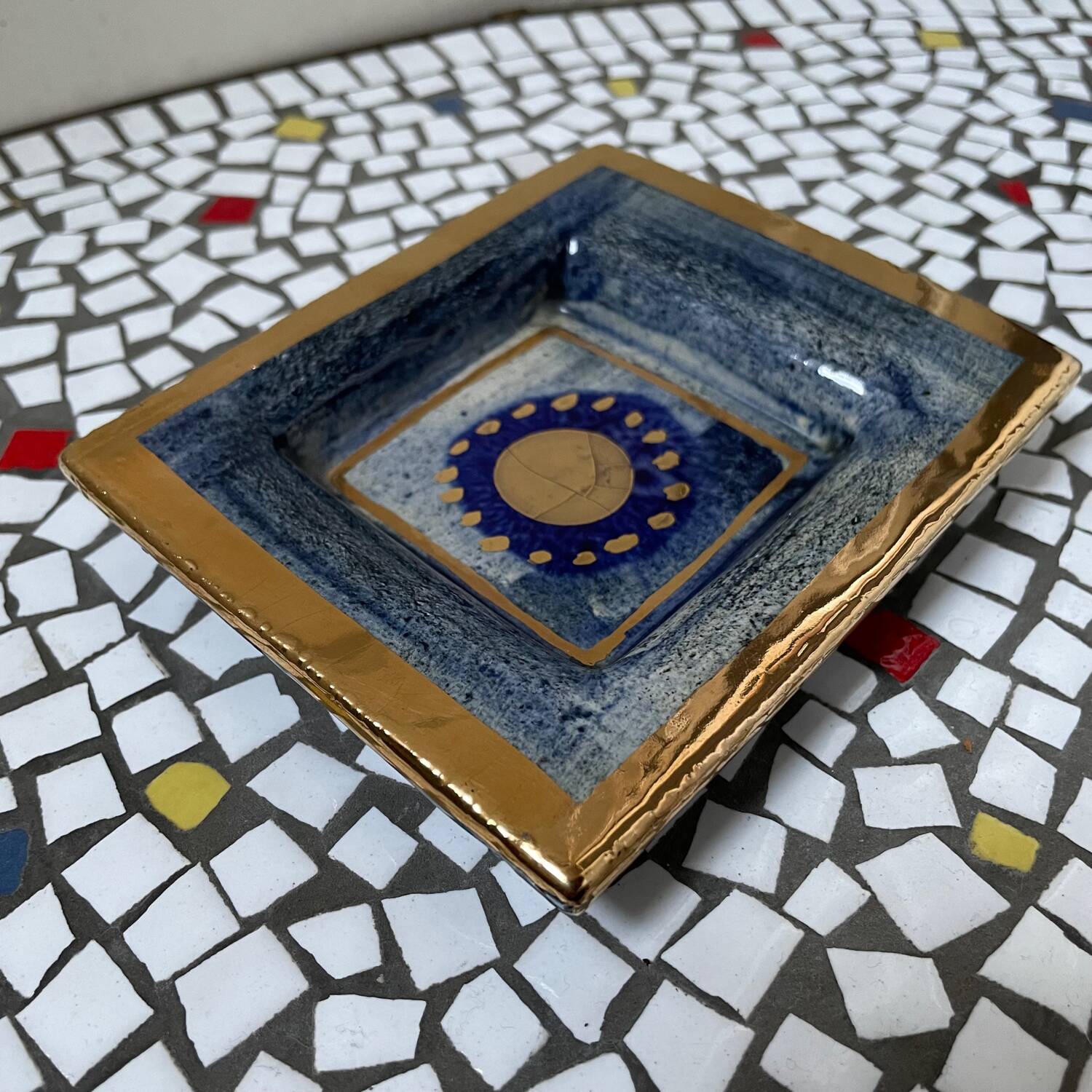 Ashtray or pocket emptier by the ceramicist Georges Pelletier