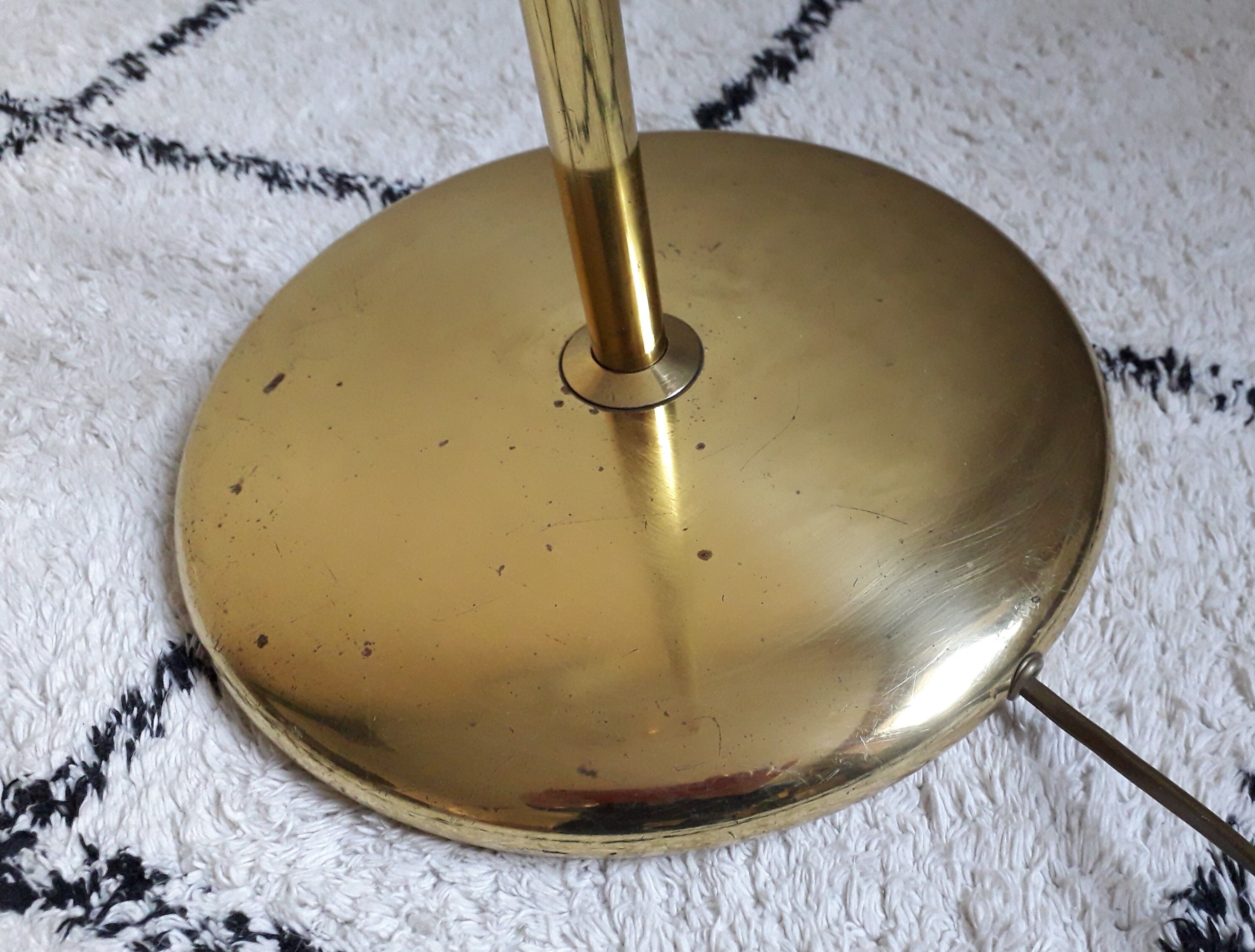 Brass articulated lamppost