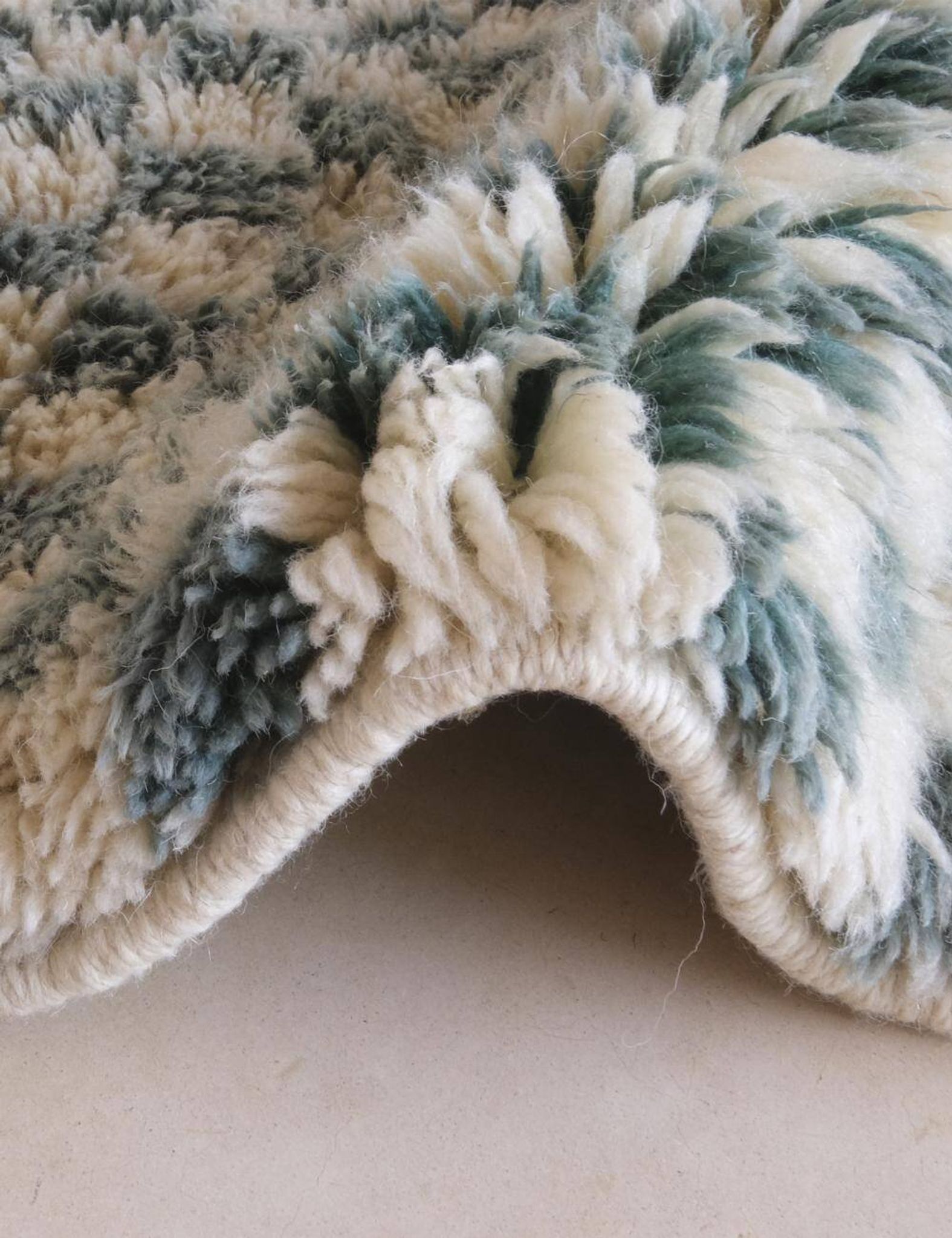 Tapis Vert Sauge à Damier Beni Mrirt - 276 x 179 cm