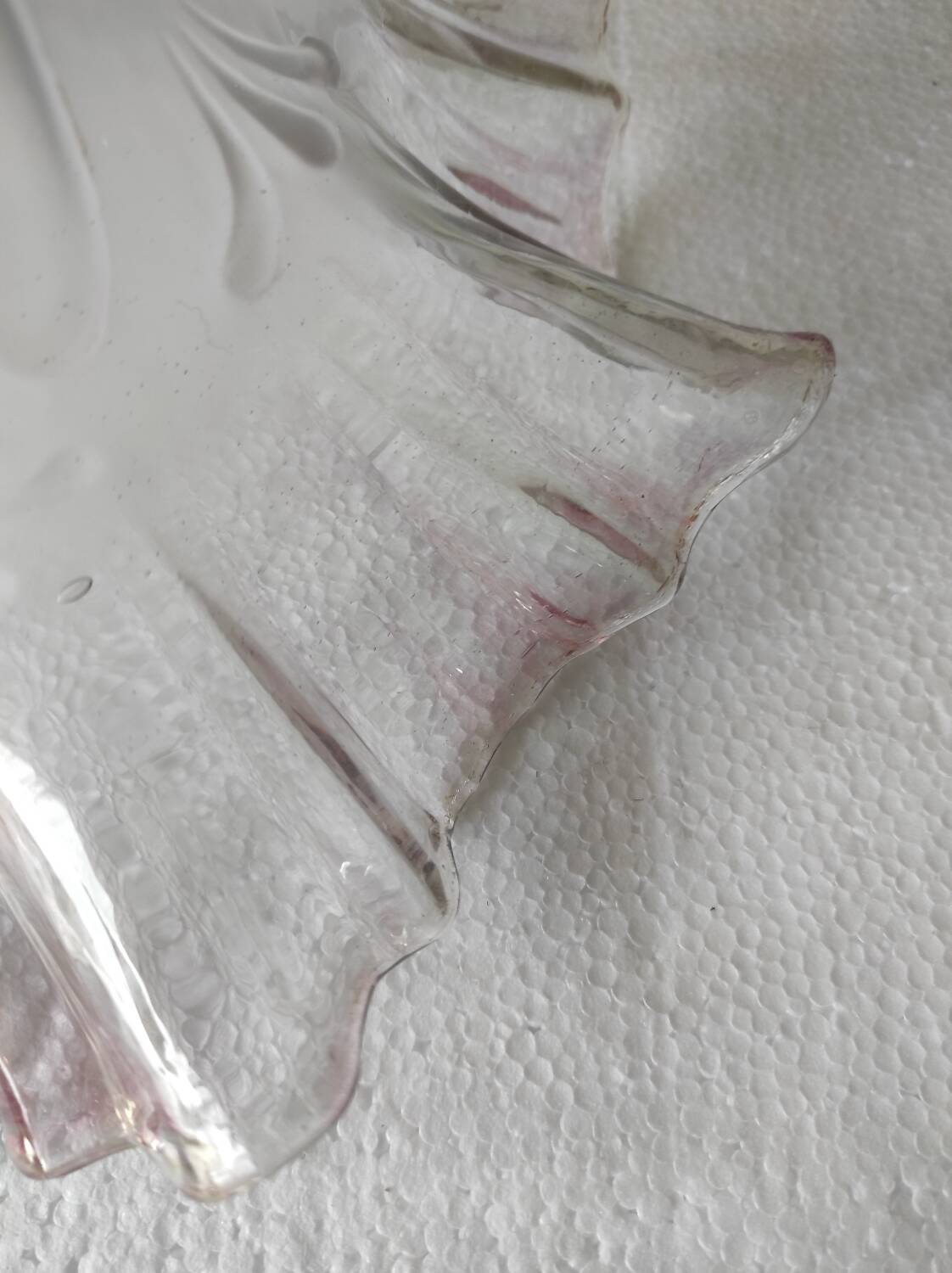 Abat-jour tulipe en verre transparent et translucide