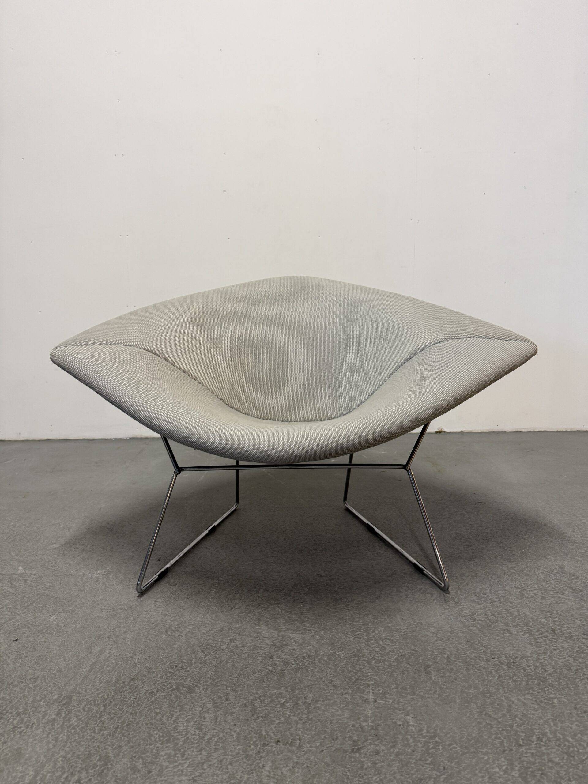 Harry Bertoia large Diamond chair