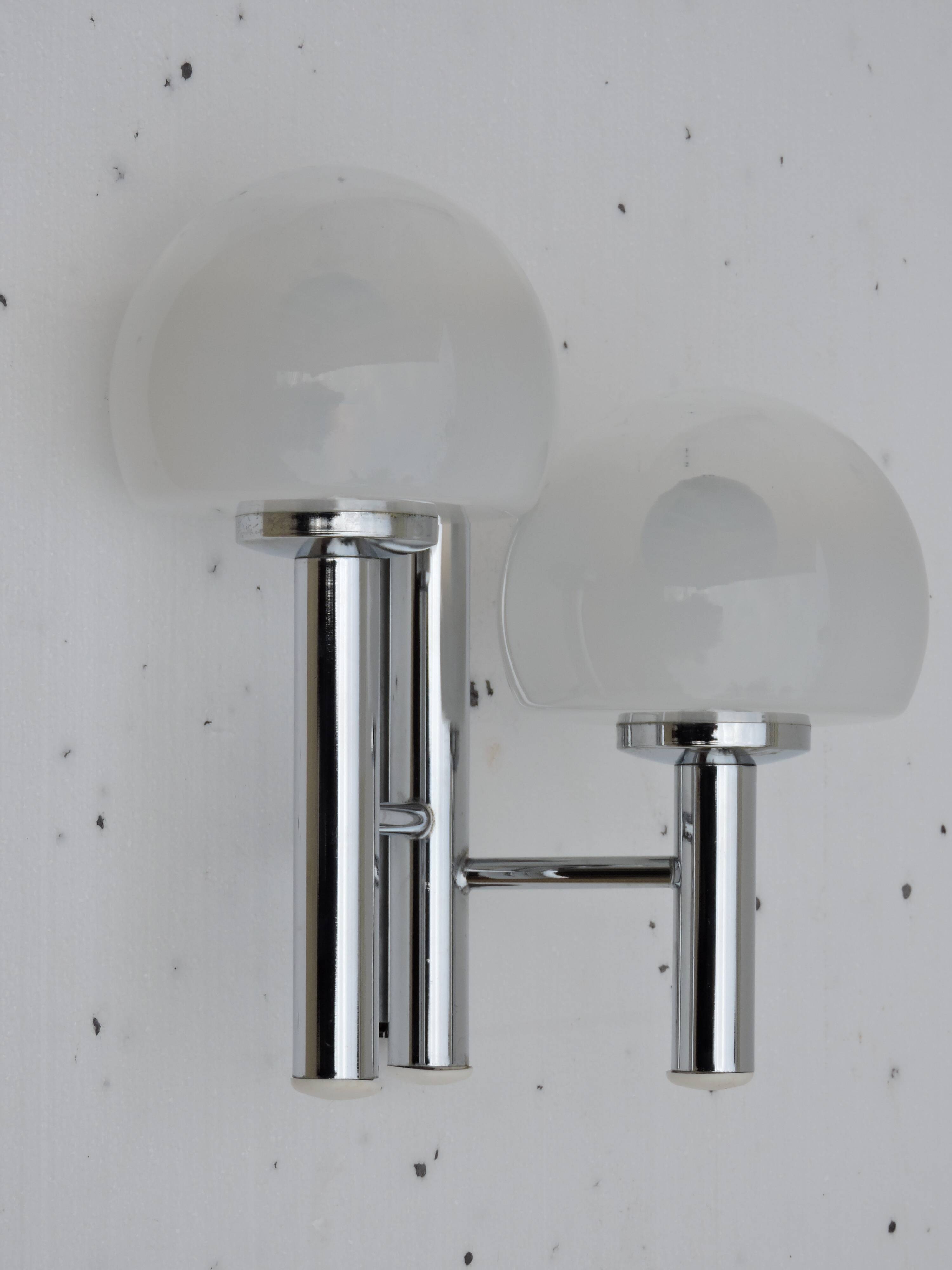 Wall lamp from Sciolari circa 1970