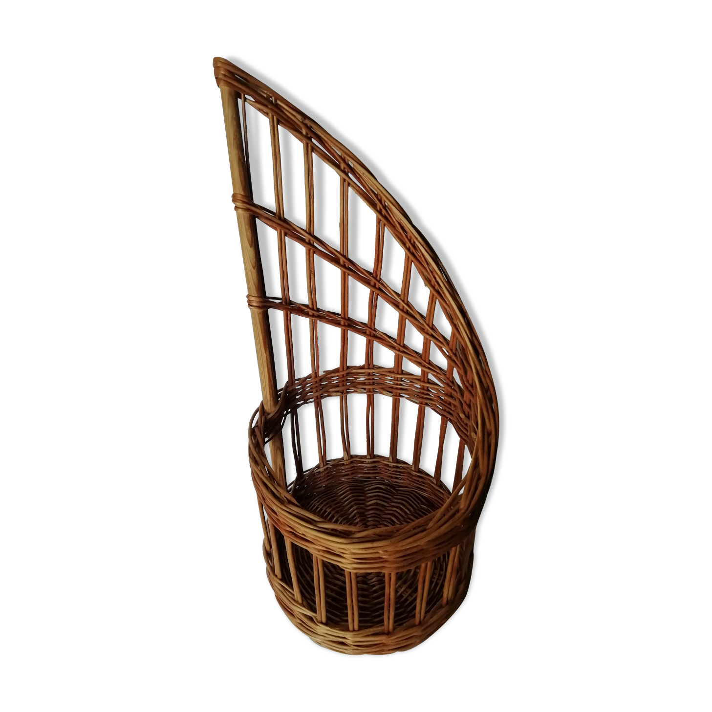 Baker's wicker bread basket in perfect condition
