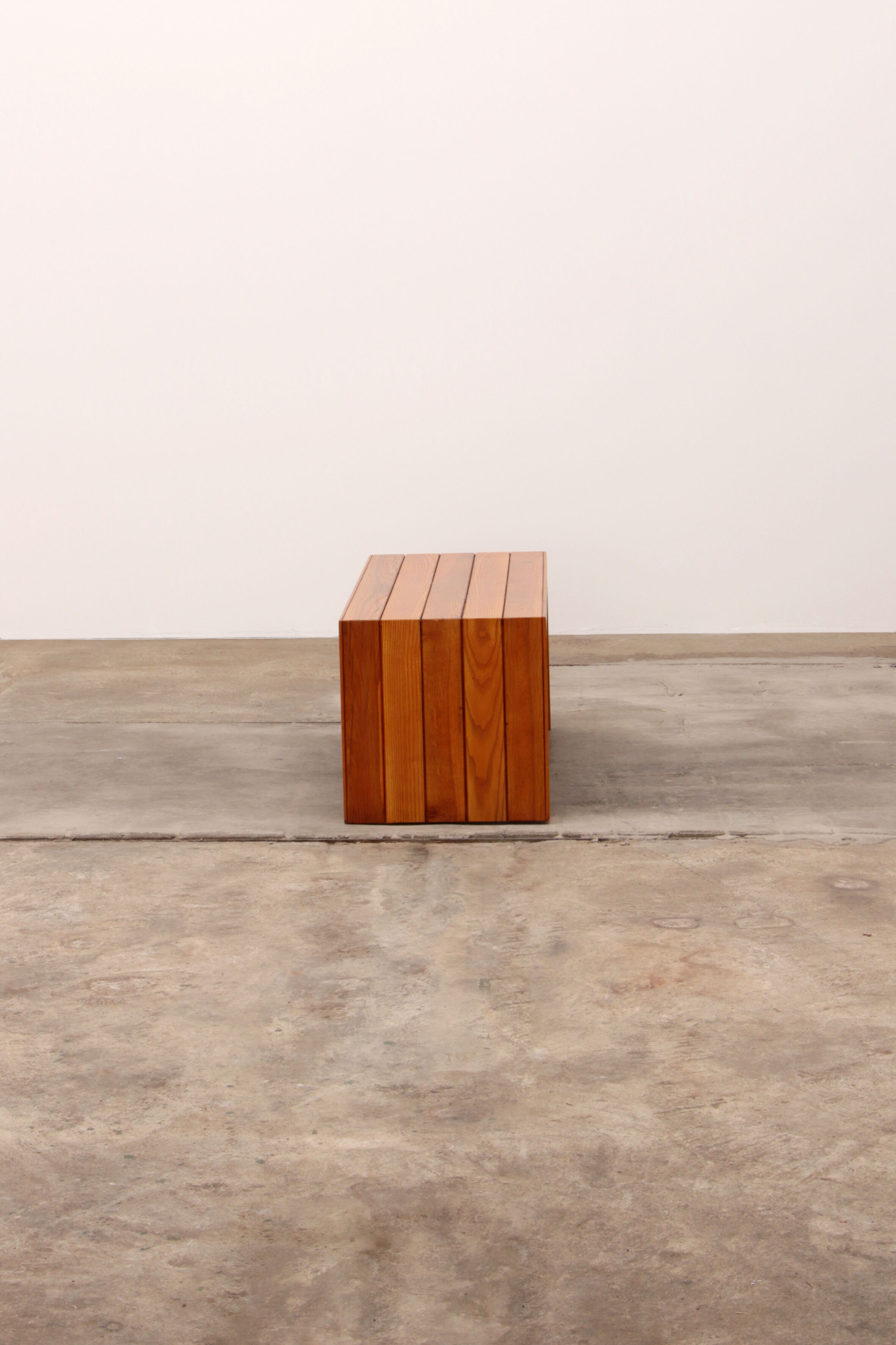 Modular beech set of two room dividers with benches, 1970 Italy