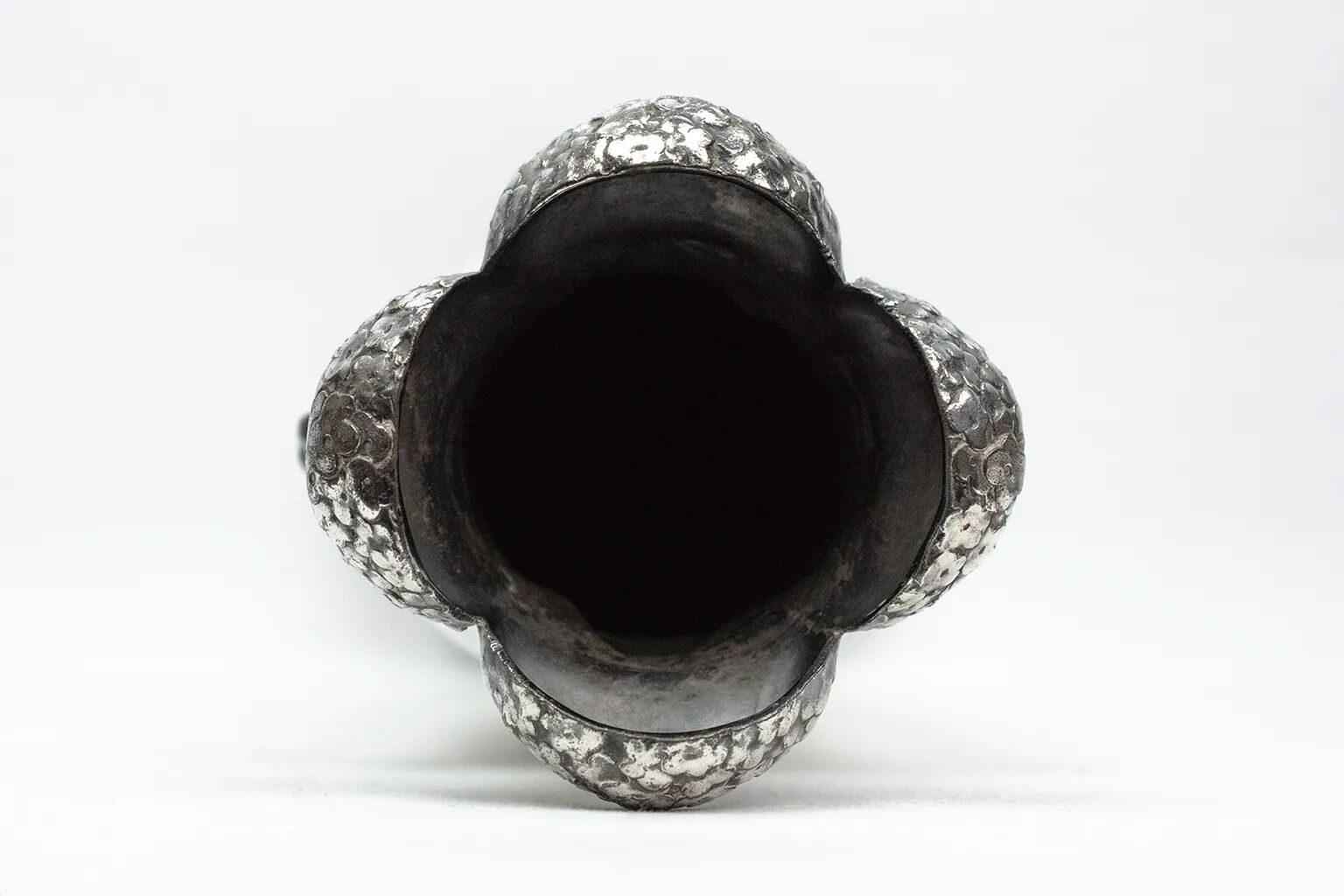 Ombelle vase in silver-plated metal — Art Nouveau Gallia, Christofle, 1904