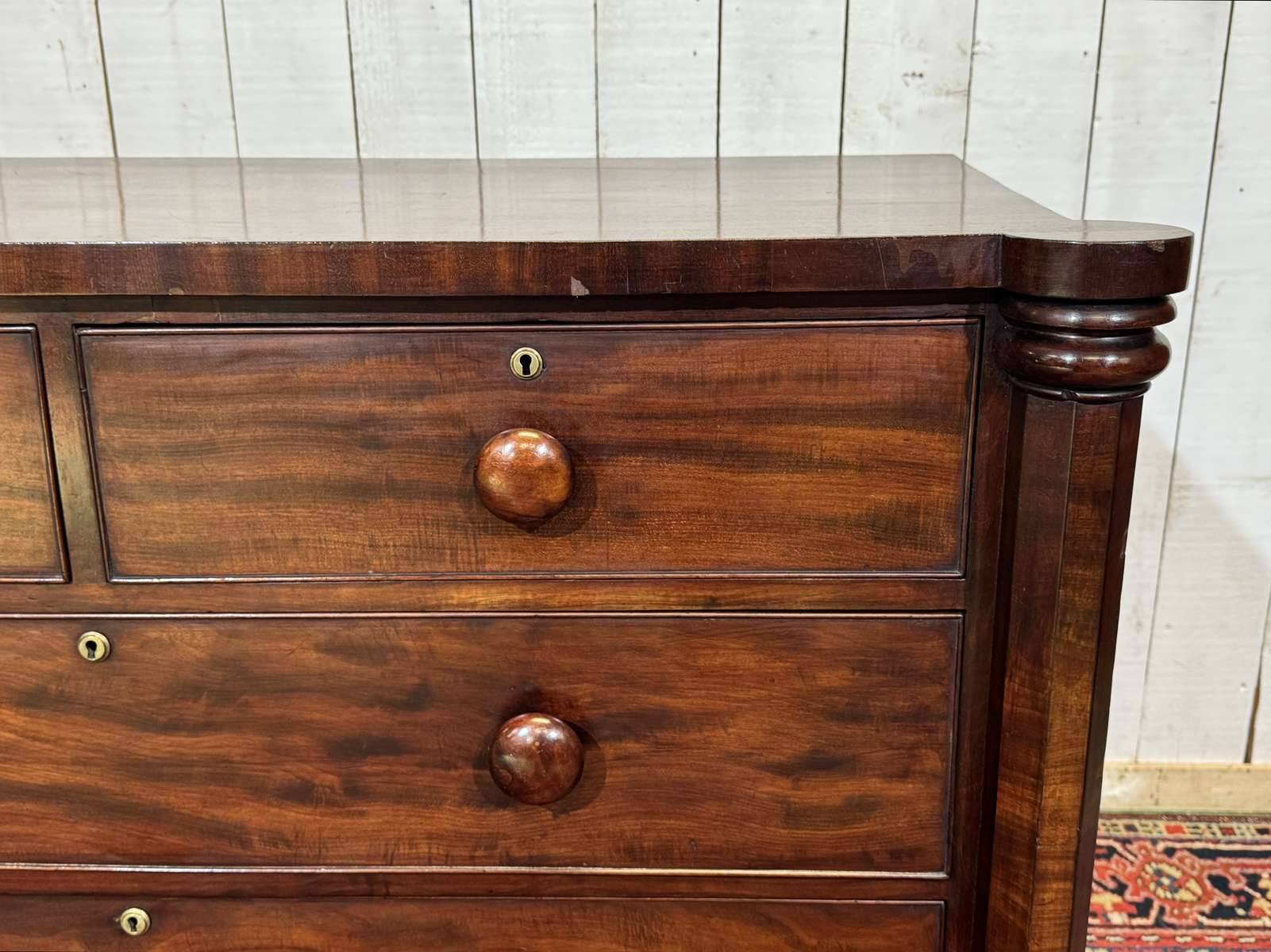 Commode Victorienne 19ème en acajou