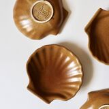 4 caramel shell cups