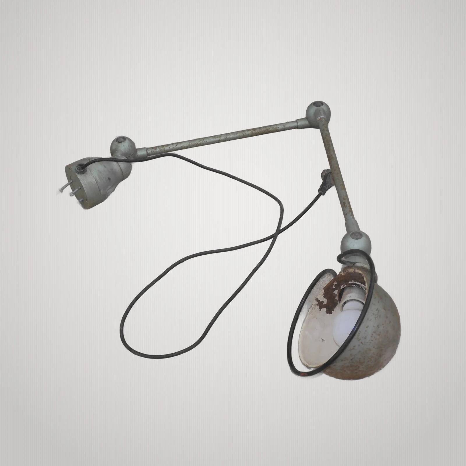 Ancienne lampe jielde 2 bras fonctionne