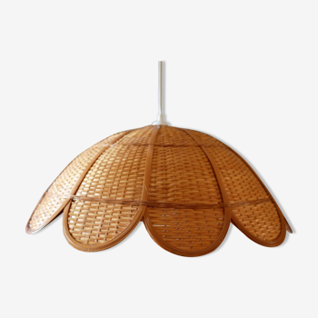 Pendant light rattan marguerite