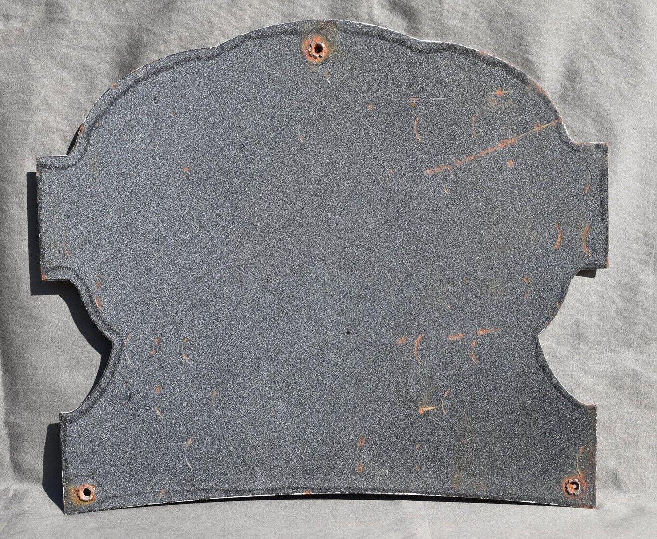 VINTAGE PLAQUE ENAMELED PUBLICITAIRE REDSKIN authorized distributor 30.7 x 26 cm