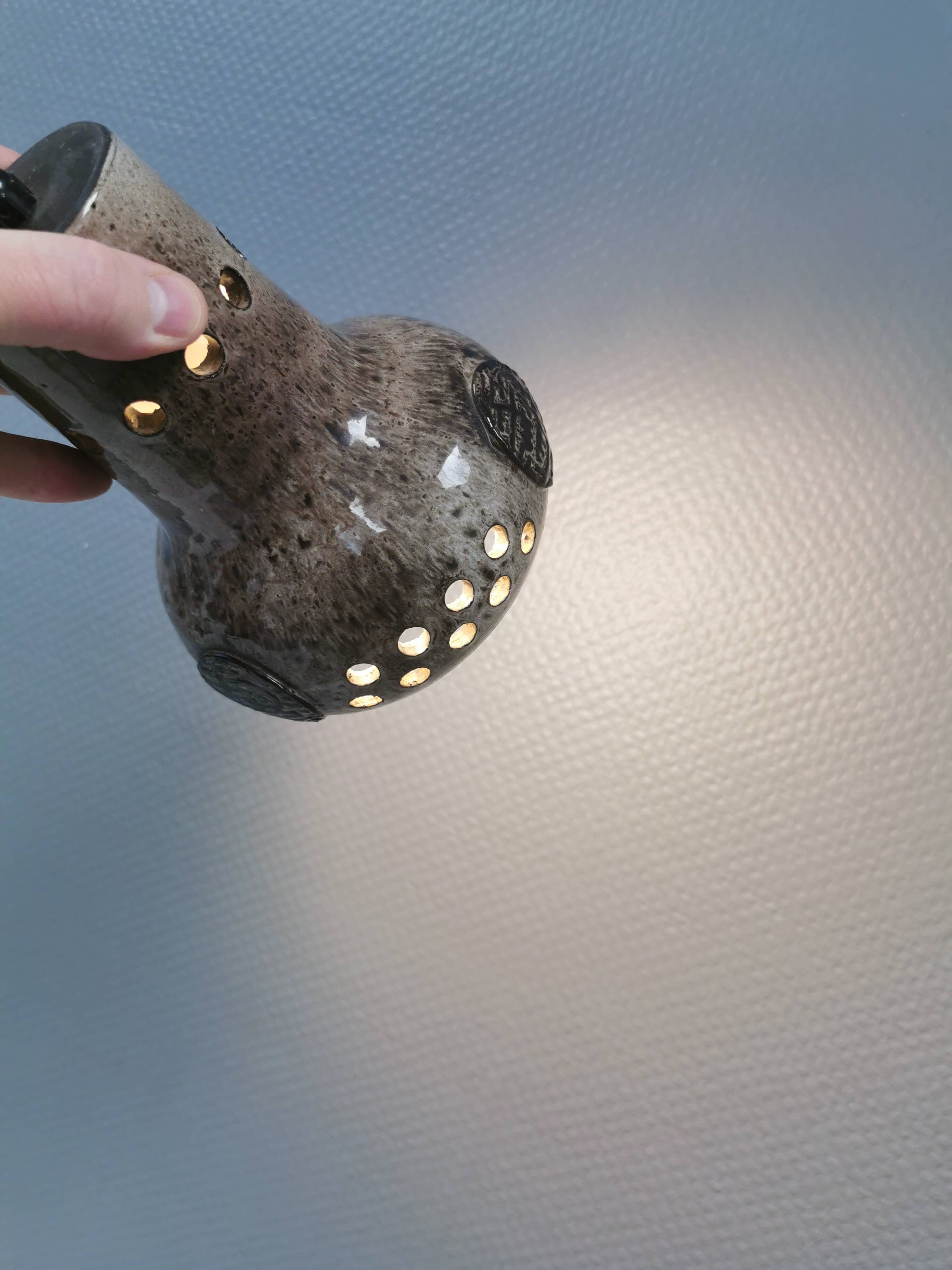 Small ceramic hanging lamp, Danish and from the 1980s.