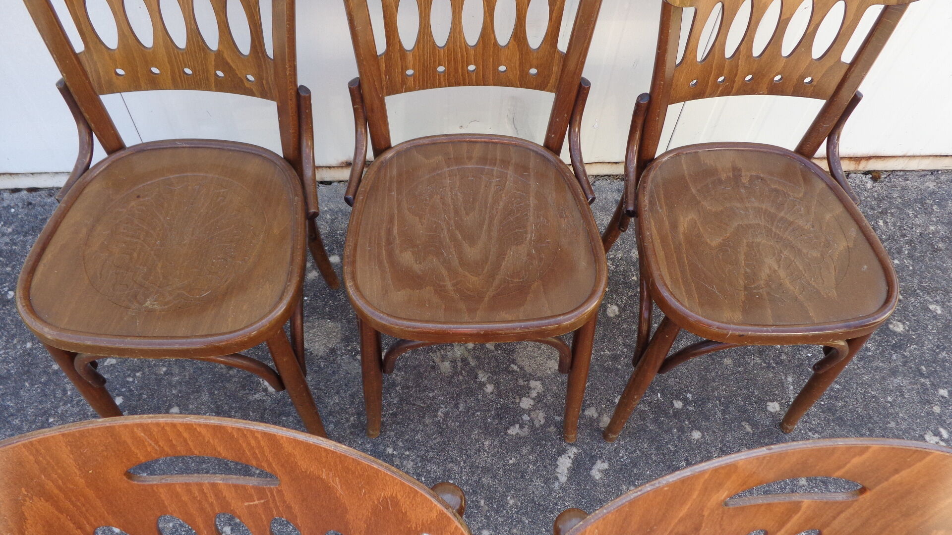 Set of 5 bistro chairs