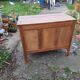 Commode de style louis xv  peinte