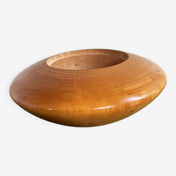 Round wooden candle holder