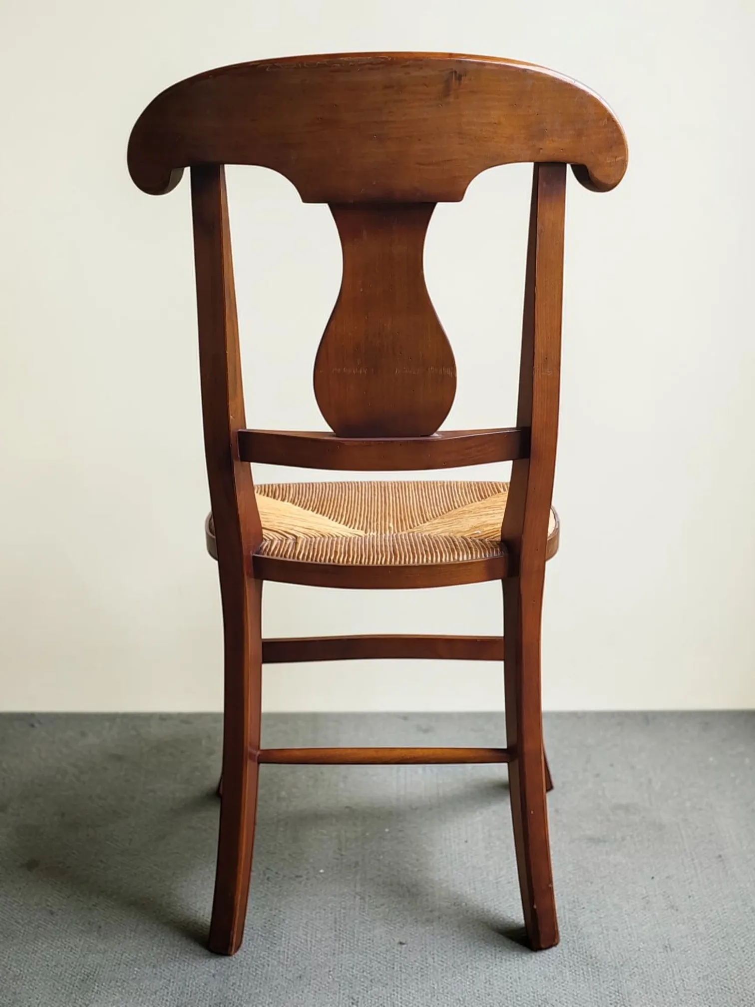 Cherry wood chair in Directoire style
